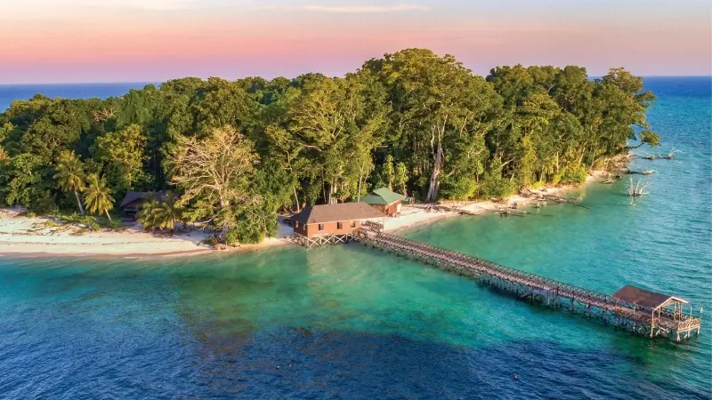 Exploring the Natural Wonder of Sipadan Island